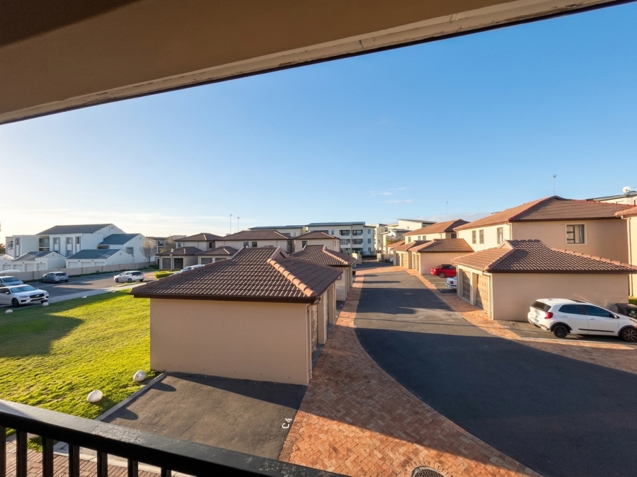 To Let 2 Bedroom Property for Rent in Burgundy Estate Western Cape